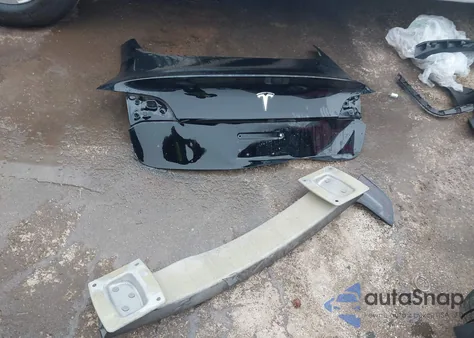 2023 Tesla Model 3 Rear-Wheel Drive z USA, uszkodzony, nr VIN 5YJ3E1EA3PF678078